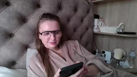 Amelia online show from September 2025 11:47:01 AM