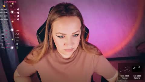 Your Annabelle Wolf  online show from October 2025 03:23:02 PM