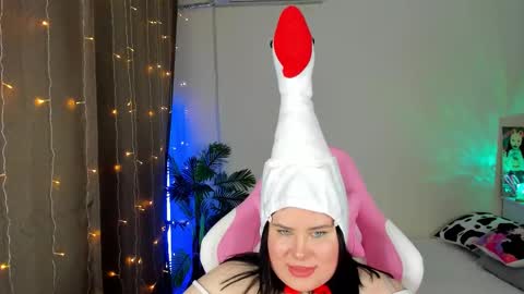 LinaBoo online show from October 2025 03:02:02 PM