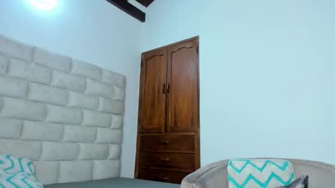    online show from November 2025 07:27:01 PM