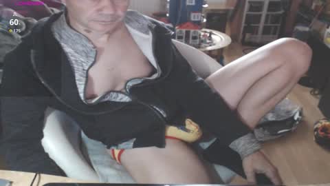 Snapshot of benijamin chatting on October 2025 08:47:02 AM benijamin online show from October 2025 08:47:02 AM