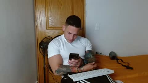 benjamin_isaac online show from February 2025 12:47:02 AM