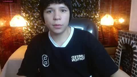 BENJAMIN online show from December 2024 07:25:02 PM