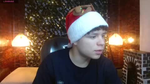 BENJAMIN online show from December 2024 07:31:02 PM