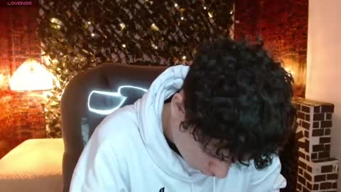 BENJAMIN online show from December 2024 01:37:02 AM