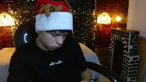 BENJAMIN online show from December 2024 08:55:02 PM
