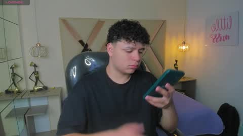 BENJAMIN online show from October 2025 08:09:02 PM