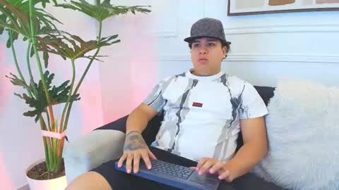 bennett_alejoo online show from November 2025 06:41:02 PM