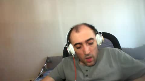 Snapshot of bentish chatting on October 2025 07:40:02 AM bentish online show from October 2025 07:40:02 AM