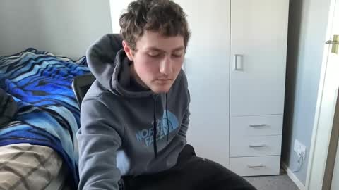 Snapshot of benwardle123 chatting on February 2025 04:10:01 PM READ MY BIO --- --- READ MY BIO online show from February 2025 04:10:01 PM