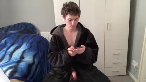 Snapshot of benwardle123 chatting on March 2025 03:12:02 PM READ MY BIO --- --- READ MY BIO online show from March 2025 03:12:02 PM