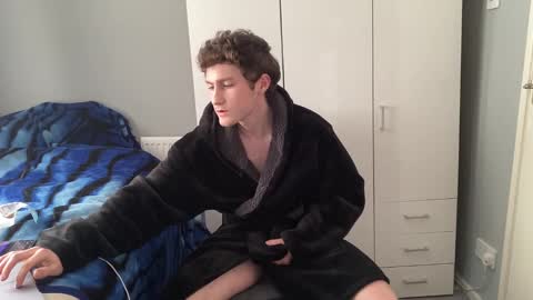 Snapshot of benwardle123 chatting on March 2025 10:59:02 AM READ MY BIO --- --- READ MY BIO online show from March 2025 10:59:02 AM