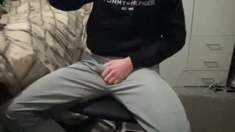 Snapshot of benwardle123 chatting on November 2025 07:38:02 PM READ MY BIO --- --- READ MY BIO online show from November 2025 07:38:02 PM