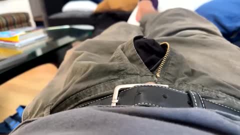 Snapshot of benz10001 chatting on October 2025 04:05:02 PM benz10001 online show from October 2025 04:05:02 PM