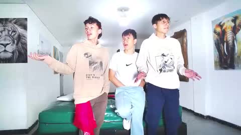 Snapshot of benz_boys chatting on October 2025 12:04:02 PM benz boys online show from October 2025 12:04:02 PM