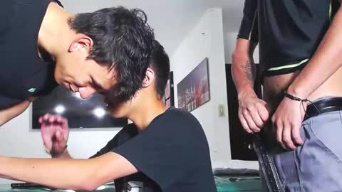 Snapshot of benz_boys chatting on October 2025 12:17:01 PM benz boys online show from October 2025 12:17:01 PM