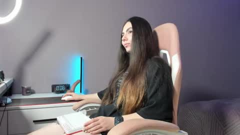 BeriesNiks online show from September 2025 05:07:01 PM