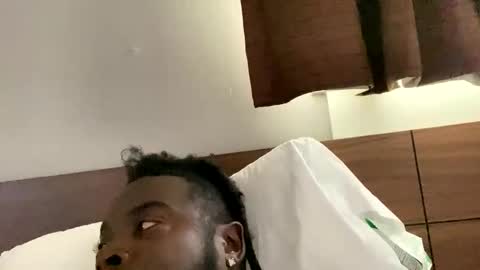 Snapshot of berlinbsm chatting on October 2025 01:25:01 PM bossG online show from October 2025 01:25:01 PM