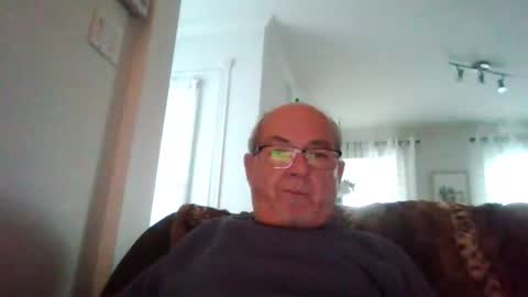 bernard1102 online show from October 2025 11:20:02 AM