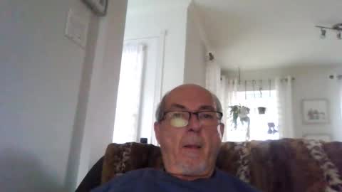 bernard1102 online show from October 2025 06:08:02 PM