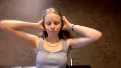 Sophia online show from September 2025 11:13:02 AM