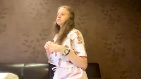 Sophia online show from September 2025 11:37:02 AM
