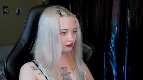 Velna online show from September 2025 04:43:02 PM