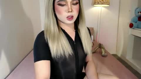 Snapshot of bestgirljulia chatting on October 2025 04:53:02 AM bestgirljulia online show from October 2025 04:53:02 AM