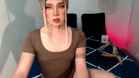 Snapshot of bestgirljulia chatting on November 2025 03:52:02 AM bestgirljulia online show from November 2025 03:52:02 AM