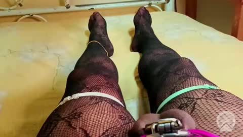 Snapshot of betaofbonnyp chatting on September 2025 05:28:02 AM Sissyforever online show from September 2025 05:28:02 AM