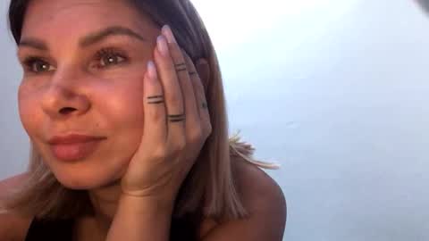 Snapshot of betty199175798 chatting on October 2025 10:33:02 PM betty199175798 online show from October 2025 10:33:02 PM