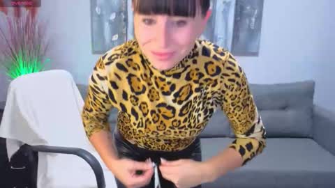 Snapshot of betty_jone chatting on October 2025 05:41:01 AM Betty online show from October 2025 05:41:01 AM