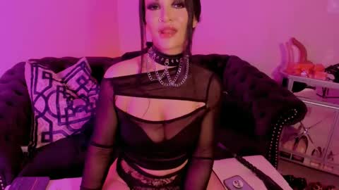 NatashaxoBangs online show from February 2025 04:37:01 AM