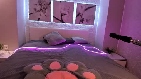 Betty online show from October 2025 08:19:02 PM