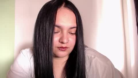 BiaBia online show from November 2025 06:29:01 PM