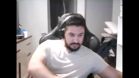 Snapshot of big_latin_boy_full_cum chatting on December 2024 05:48:01 PM latinBoyHuge online show from December 2024 05:48:01 PM