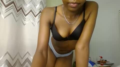 bigbaby004 online show from October 2025 01:25:01 AM