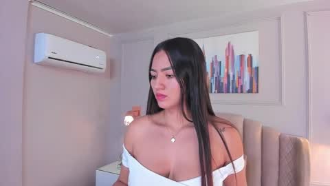   online show from February 2025 05:06:01 PM