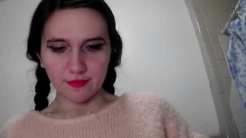 Isabella online show from December 2024 10:11:02 AM