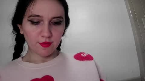 Isabella online show from December 2024 09:22:02 AM