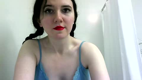 Isabella online show from February 2025 07:36:01 PM