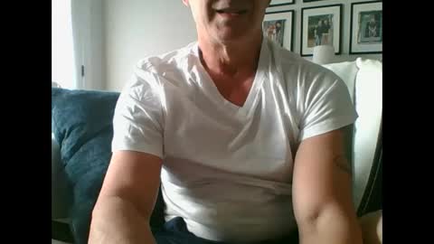 Snapshot of bigbravo337 chatting on November 2025 03:10:02 PM bigbravo337 online show from November 2025 03:10:02 PM