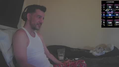 Jon - Im Straight online show from October 2025 09:00:01 AM