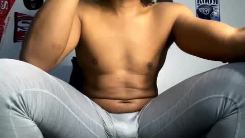 Snapshot of bigdinca chatting on November 2025 01:02:02 PM bigdinca online show from November 2025 01:02:02 PM