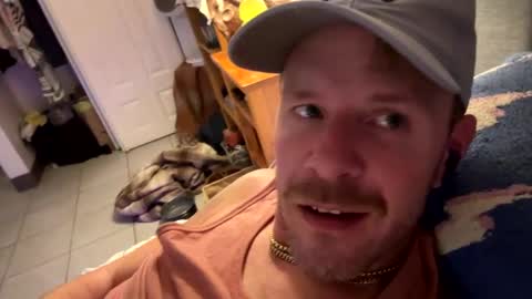 Snapshot of biggayfagboi chatting on November 2025 03:06:01 AM BigGayWhore online show from November 2025 03:06:01 AM