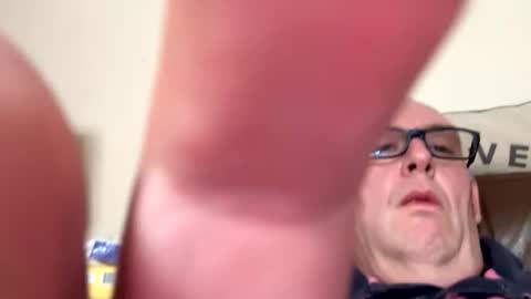 Snapshot of biggloves4bighands chatting on November 2025 11:33:02 AM biggloves4bighands online show from November 2025 11:33:02 AM