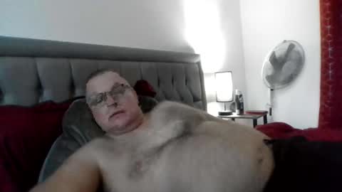 bigguy2014 online show from November 2025 03:49:01 PM