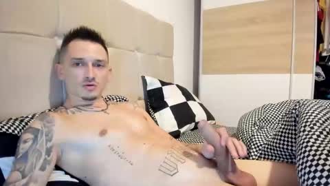 bigjustinnn online show from November 2025 10:30:01 PM