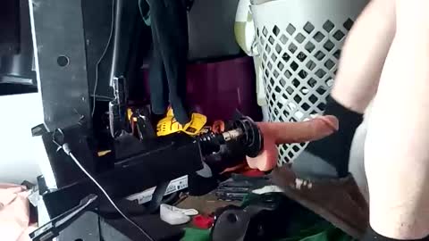 Snapshot of bigmanaround9 chatting on October 2025 09:33:01 AM bigmanaround9 online show from October 2025 09:33:01 AM