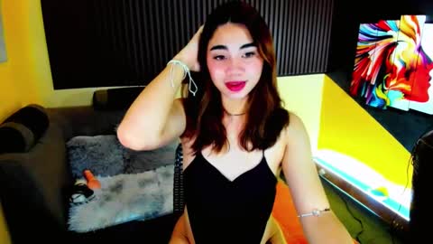 kiaaannaaaa online show from February 2025 11:28:02 AM
